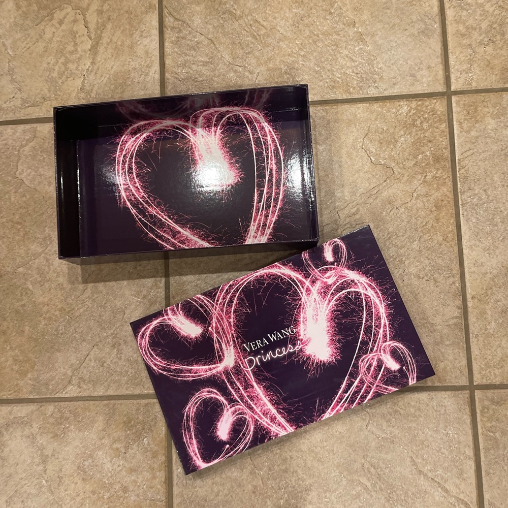 Vera Wang Princess Heart Decorative Box